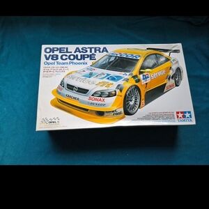 Opel Astra V8 Coupe Model Kit - Yellow